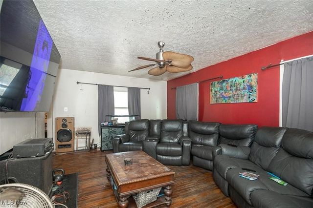 13407 Third Avenue, East Cleveland, OH 44112