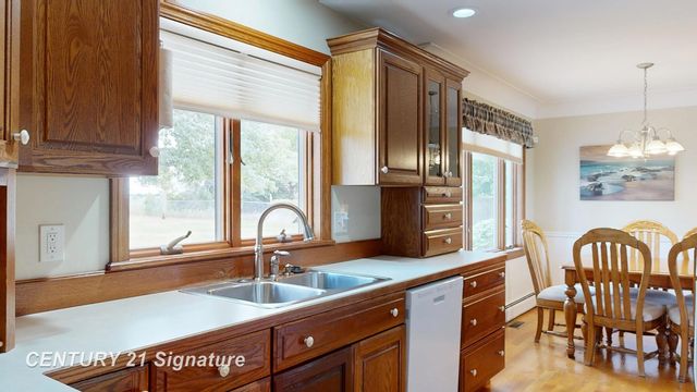 455 S Vernon Road, Venice Twp, MI 48817