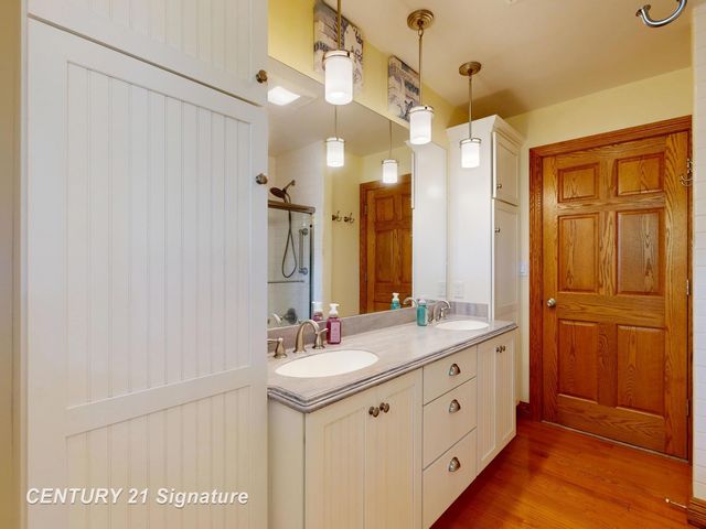 455 S Vernon Road, Venice Twp, MI 48817
