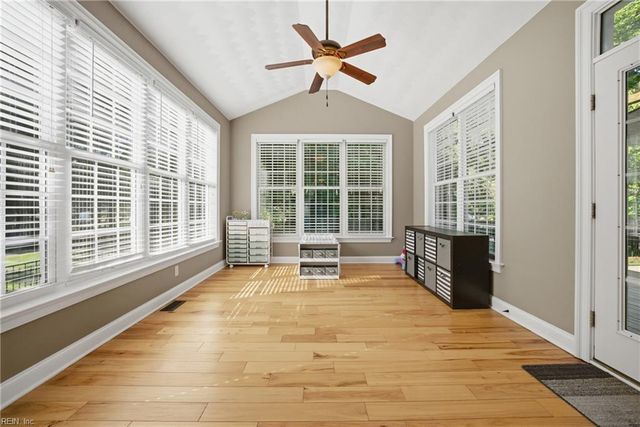 13366 Country Walk CIR, Carrollton, VA 23314