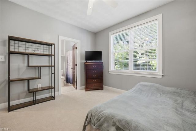13366 Country Walk CIR, Carrollton, VA 23314
