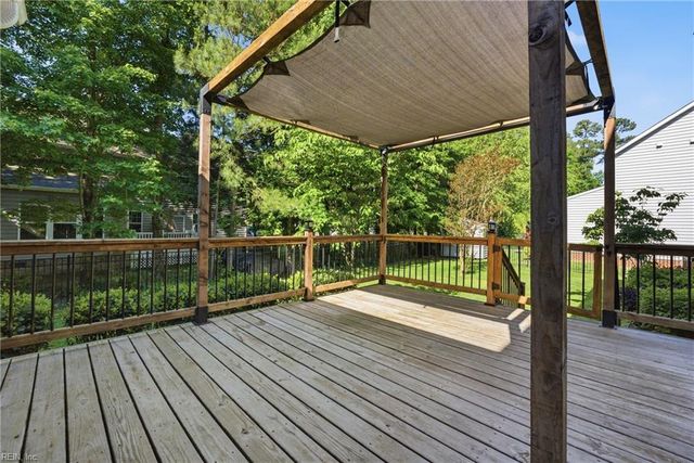13366 Country Walk CIR, Carrollton, VA 23314