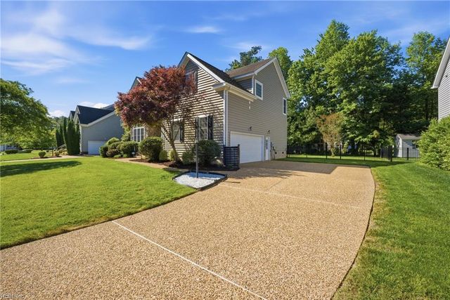 13366 Country Walk CIR, Carrollton, VA 23314