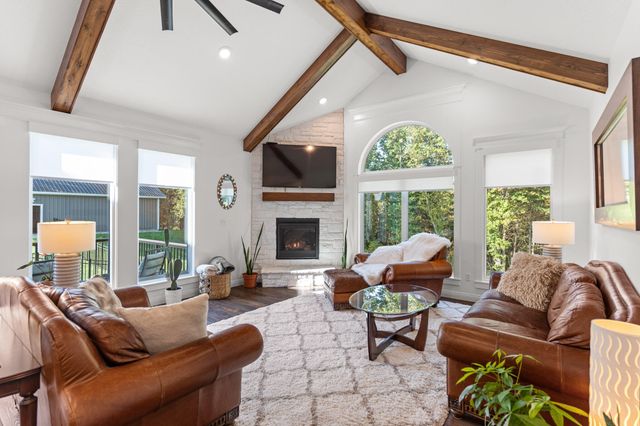 25400 SILVERCREST CT, Wooldridge, MO 65287