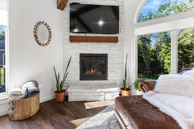 25400 SILVERCREST CT, Wooldridge, MO 65287