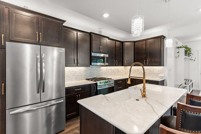 25400 SILVERCREST CT, Wooldridge, MO 65287