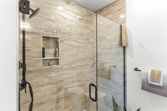 25400 SILVERCREST CT, Wooldridge, MO 65287