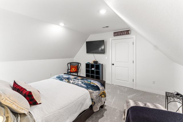 25400 SILVERCREST CT, Wooldridge, MO 65287