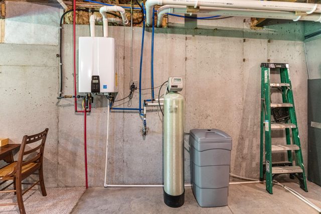 25400 SILVERCREST CT, Wooldridge, MO 65287