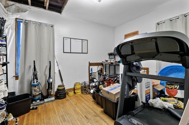 121 Bacon Street, Rossford, OH 43460