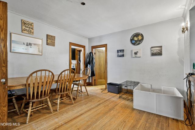 121 Bacon Street, Rossford, OH 43460