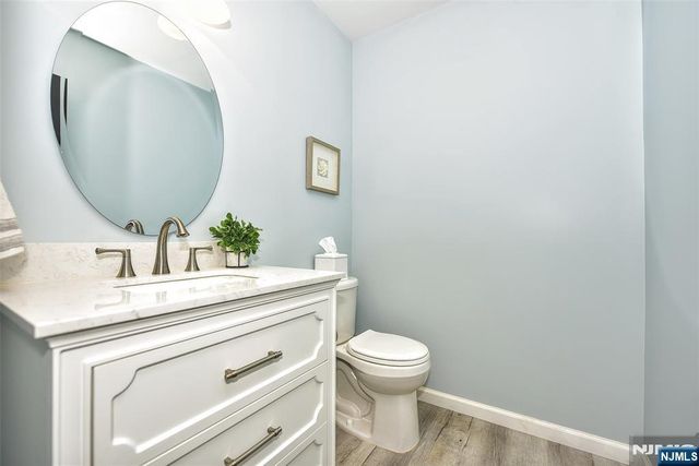 37 Niagara Drive 37, Mahwah, NJ 07430