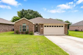 6862 Stillwater Drive, Willis, TX 77318