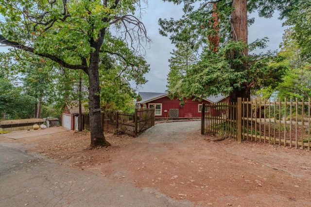 13825 Pine View, Pine Grove, CA 95665