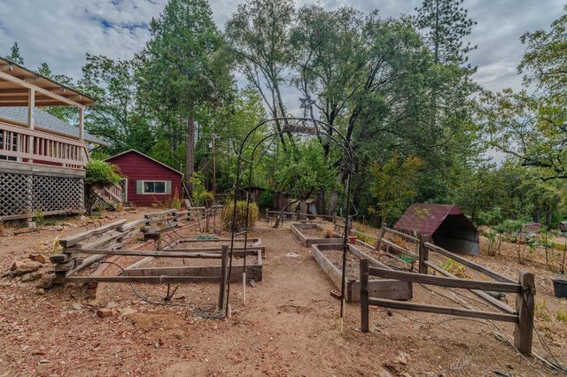 13825 Pine View, Pine Grove, CA 95665