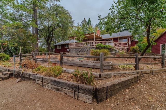 13825 Pine View, Pine Grove, CA 95665