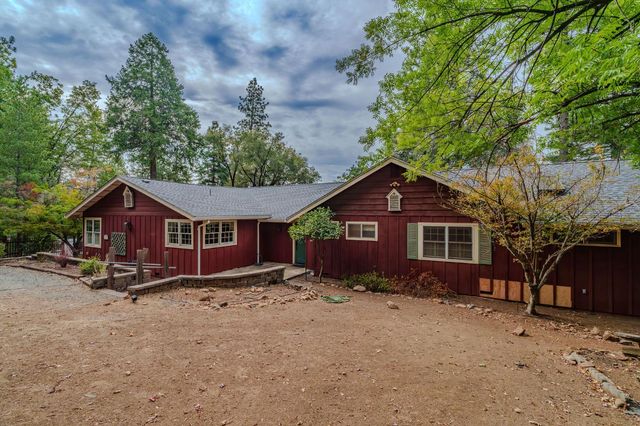 13825 Pine View, Pine Grove, CA 95665