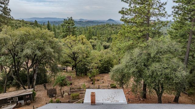 13825 Pine View, Pine Grove, CA 95665