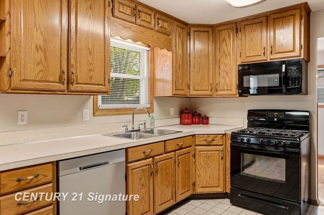 2153 Starlite Drive, Saginaw, MI 48603