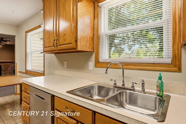 2153 Starlite Drive, Saginaw, MI 48603