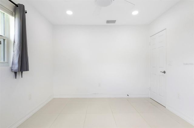 3725 31ST AVENUE N, St Petersburg, FL 33713