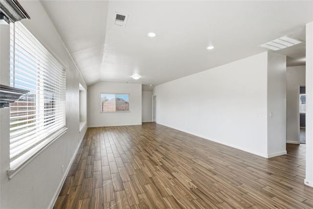 543 Johnson Drive, Lavon, TX 75166