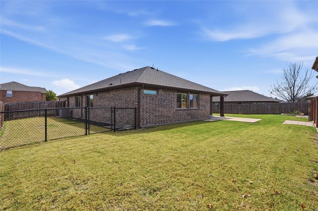 543 Johnson Drive, Lavon, TX 75166