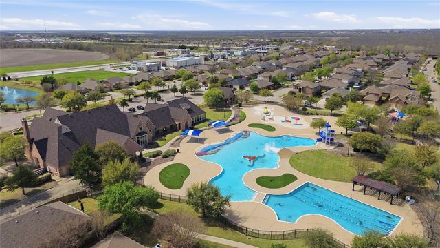 543 Johnson Drive, Lavon, TX 75166