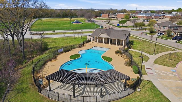 543 Johnson Drive, Lavon, TX 75166