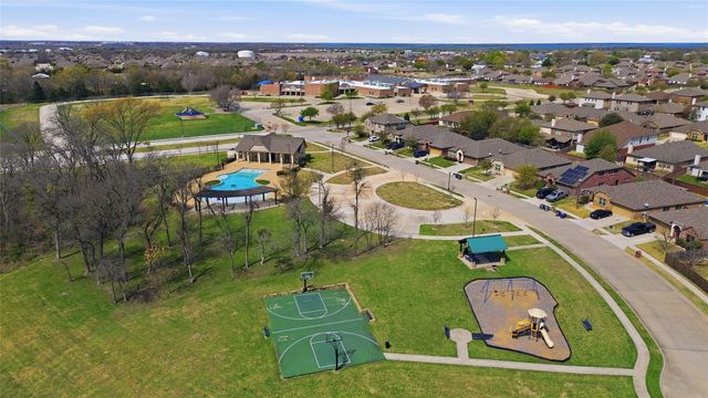 543 Johnson Drive, Lavon, TX 75166