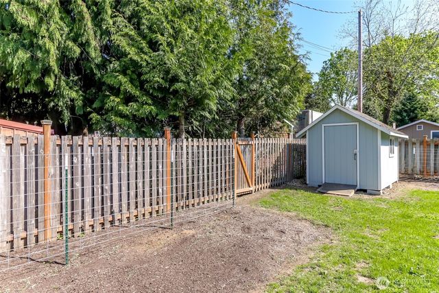 27012 117th Place SE, Kent, WA 98030