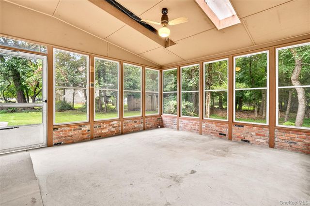 2 Laura Lane, Spring Valley, NY 10977