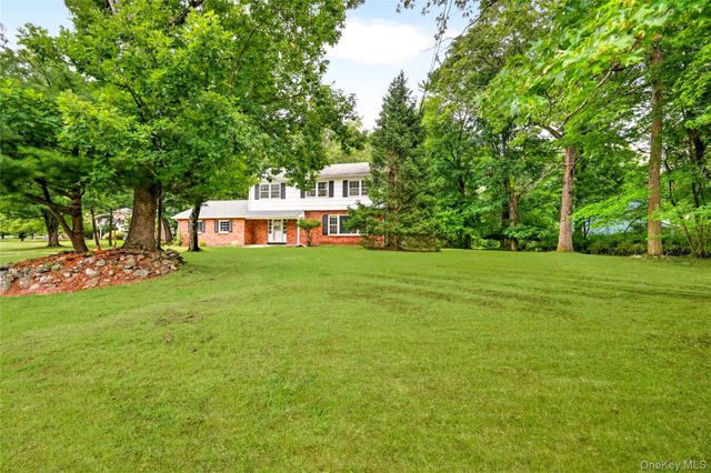 2 Laura Lane, Spring Valley, NY 10977