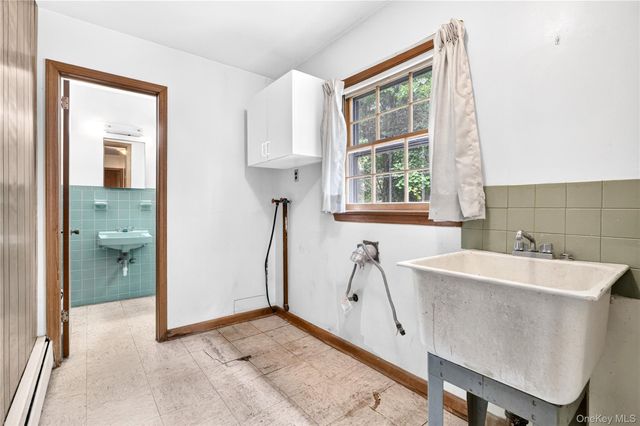 2 Laura Lane, Spring Valley, NY 10977