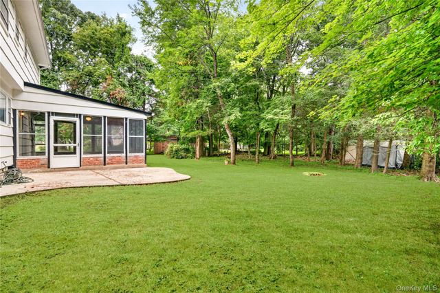 2 Laura Lane, Spring Valley, NY 10977
