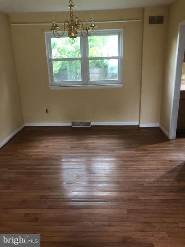 904 TOWNSHIP LINE RD, Plymouth Meeting, PA 19462