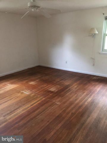 904 TOWNSHIP LINE RD, Plymouth Meeting, PA 19462