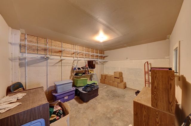 800 N Summer St, Marfa, TX 79843