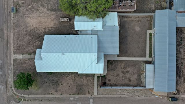 800 N Summer St, Marfa, TX 79843