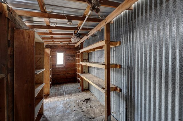 800 N Summer St, Marfa, TX 79843