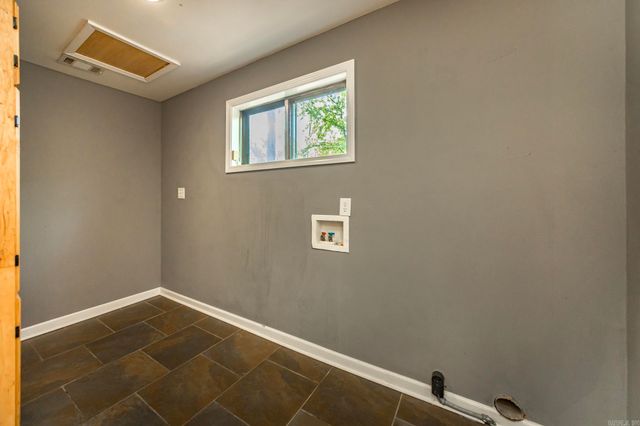 1600 E Lakeview, Benton, AR 72015