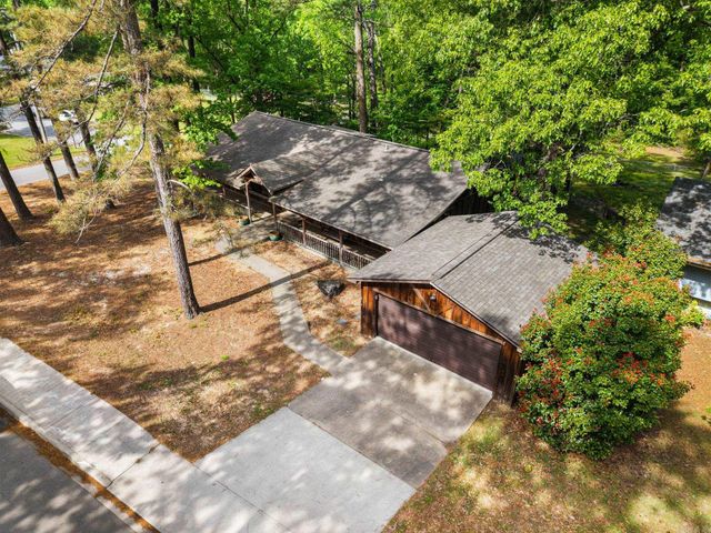 1600 E Lakeview, Benton, AR 72015