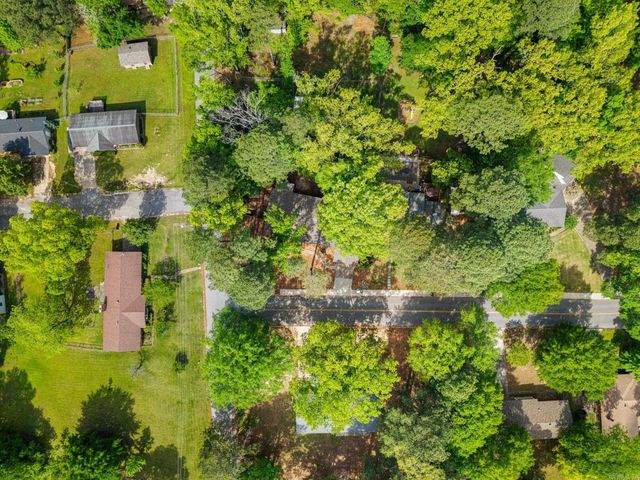 1600 E Lakeview, Benton, AR 72015
