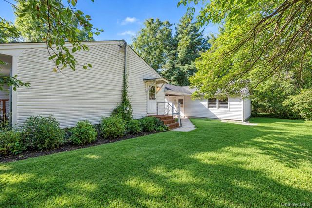 90 Daly Road, East Northport, NY 11731