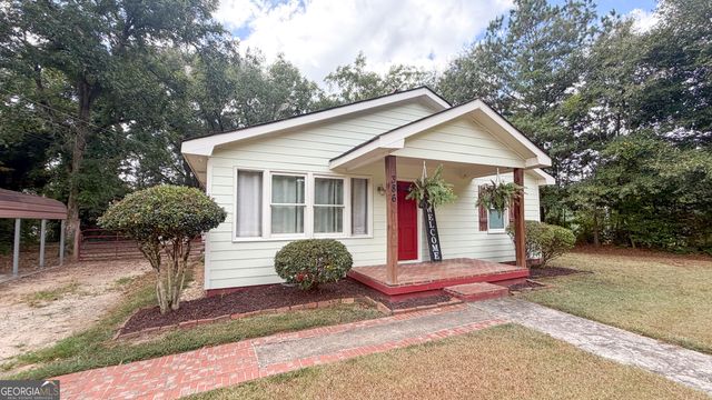 386 Chestnut Drive SE, Social Circle, GA 30025