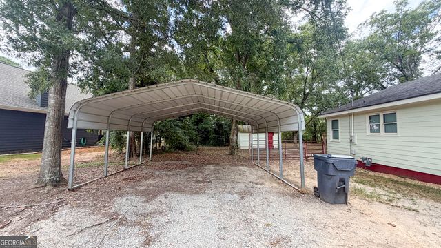 386 Chestnut Drive SE, Social Circle, GA 30025