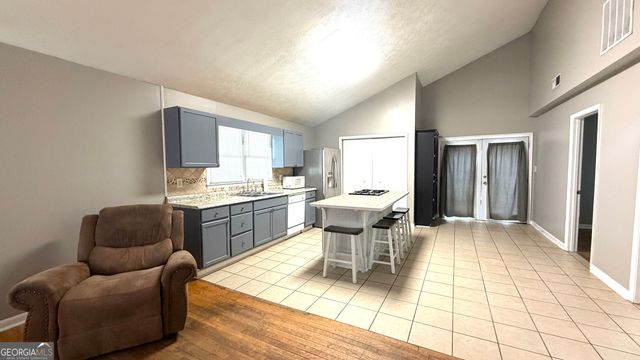 386 Chestnut Drive SE, Social Circle, GA 30025