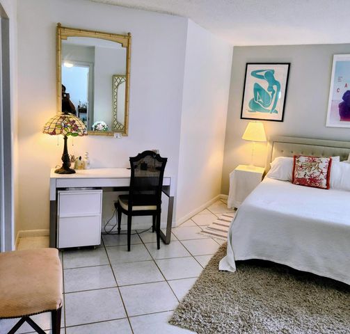 1801 S Flagler Drive 208, West Palm Beach, FL 33401