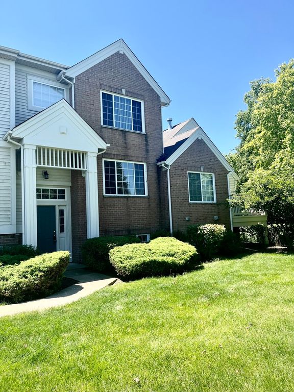 4323 Savoy Lane 4323, Mchenry, IL 60050