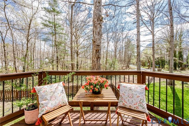 13707 Sutters Mill Cir, Midlothian, VA 23112